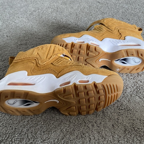 Boys Nike Griffeys (Wheat) - Picture 5 of 5